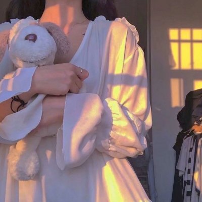 爱在初春惊变时